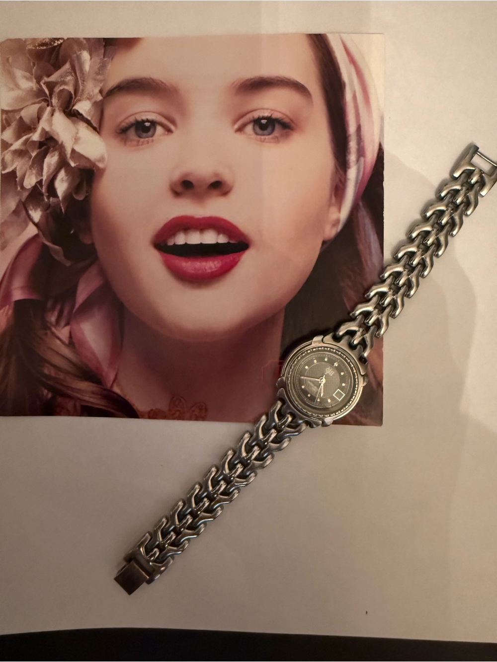 Vintage Gloria Vanderbilt GV2 Ladies Watch